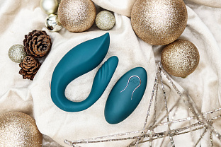 Tipy smyslné dárky pod stromeček: sexy parfémy, párové pomůcky i luxusní designové hračky